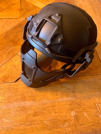 Bild 2 für Helm FMA