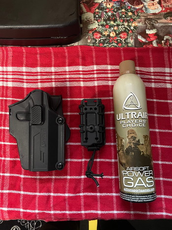 Image 3 for AAP-01 GBB sidearm + extra mag en toebehoren