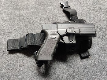 Afbeelding 3 van Umarex Glock 17 incl. 2 mags en holster