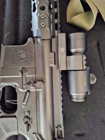 Imagen 3 de M4 en plate carrier.