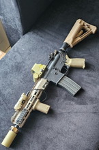 Image pour Tokyo Marui URG-I 11.5" Sopmod Block 3 GBB