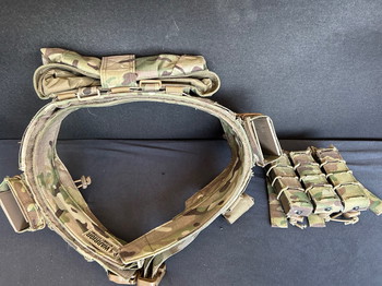 Image 2 for Warrior Assault Battle Belt + 2 m4 pouches + dump pouch + hit rag + 3 pistol pouches