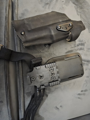 Image 3 for Glock 17 with optic holster