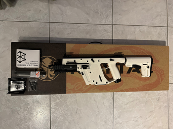 Image 3 for Krytac Kriss Vector Alpine White limited edition Perun mosfet Speed trigger