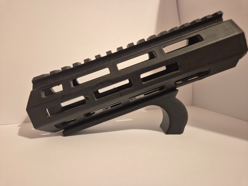 Afbeelding 1 van Flat front grip strike HOSTRUK for firearm