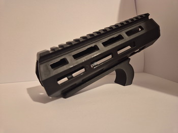 Afbeelding 2 van Flat front grip strike HOSTRUK for firearm