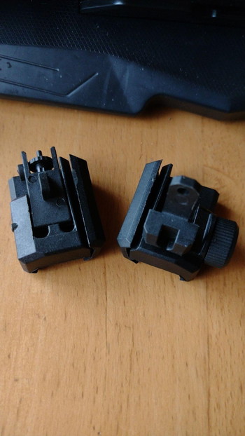 Image 2 for Iron Sights - verschillende: G&G metal, Ares mini, Desert/Tan spring