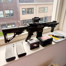 Specna Arms SA-E12-LH EDGE 2.0 | GATE | Red dot | 2 Mags | LiPo + oplader képe