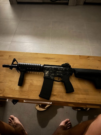 Image 5 for Specna Arms M4/M16 komt met lader batterij en 3 Zakken Bolletjes