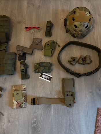 Imagen 3 de Lot Tan/Multicam/Green gear