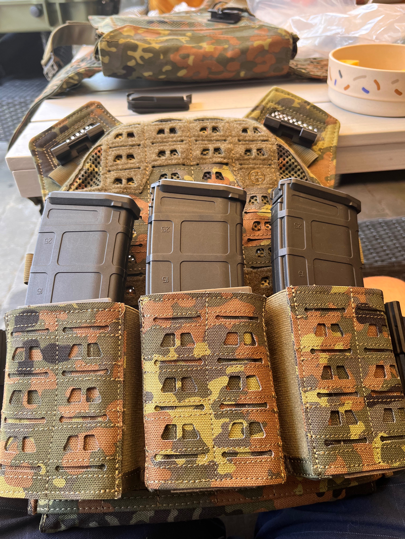 Image 1 for Novritsch plate carrier