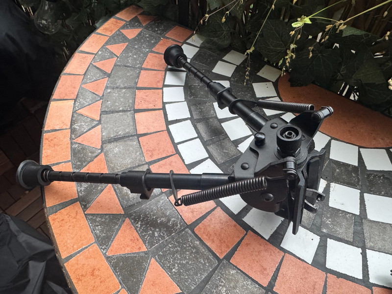 Image 1 pour 2 Bipods Merk onbekend