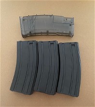 Afbeelding van 3 mid-caps (140rnds) + speedloader + specna arms case stickers