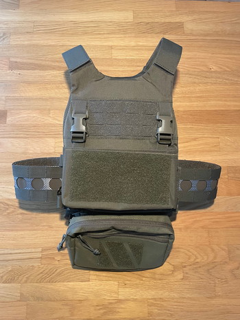 Afbeelding 3 van FCSK Slick Plate Carrier met Ferro Cummerbunds en Tactical Belt Ranger Green
