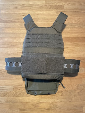Afbeelding 4 van FCSK Slick Plate Carrier met Ferro Cummerbunds en Tactical Belt Ranger Green