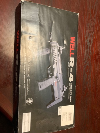 Image 5 for Well - R-4 Airsoft Gun