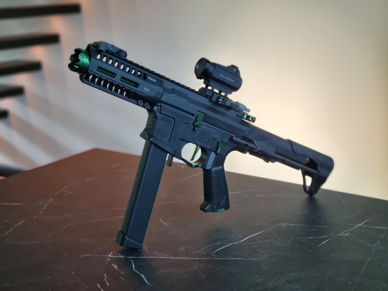 Imagen 1 de Unieke G&G ARP9 Jade Edition met 5 magazijnen |  voorzien van Mosfet en ECU | AEG