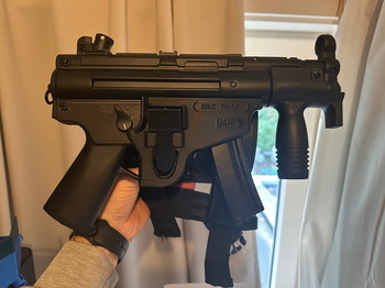 Image 3 for CYMA MP5K met geprint leg drop holster