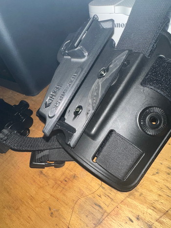 Image 4 for CYMA MP5K met geprint leg drop holster