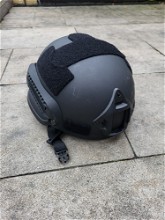 Afbeelding van Nieuwe Mich2002 helm zwart