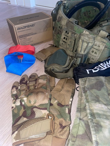 Afbeelding 2 van Novritch/Invader Gear kleding set COMPLEET!