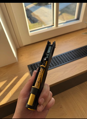 Bild 3 für TOKYO MARUI HI CAPA GOLD MATCH