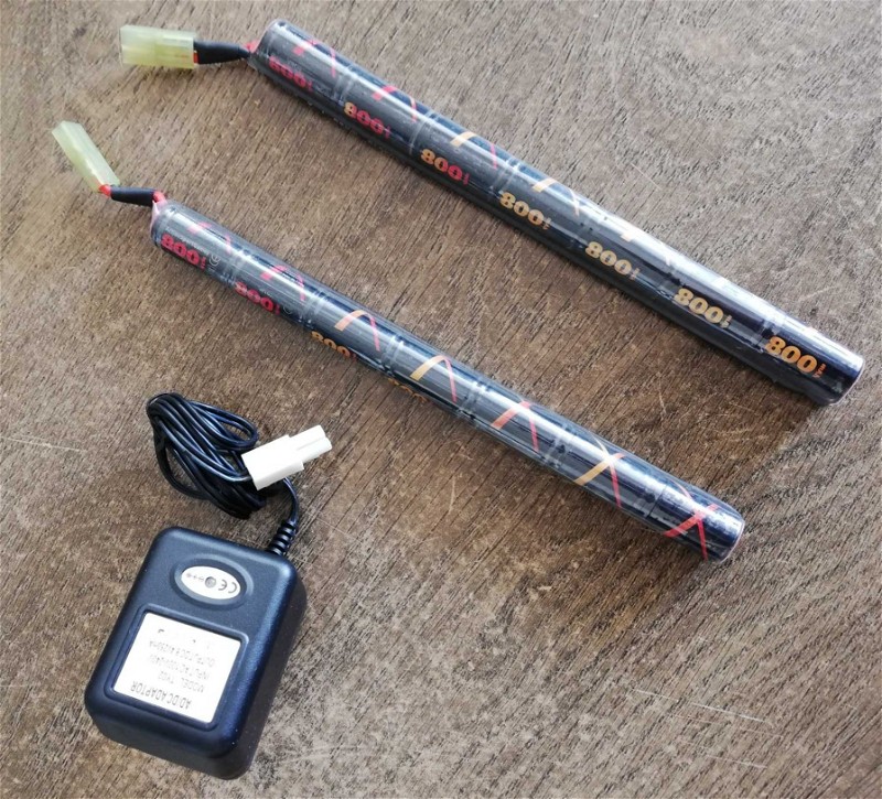 Afbeelding 1 van Nimh stick batterijen en oplader