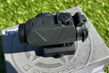 Image 5 for Vector optics maverick 4 1x20 mini mil dot