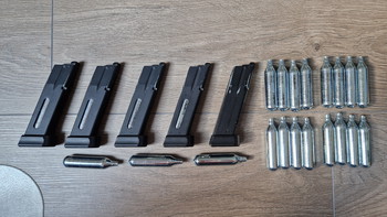 Bild 4 für TKA: ASG/KJW Shadow 2 CO2 Pistol - Urban Grey - Complete Set.