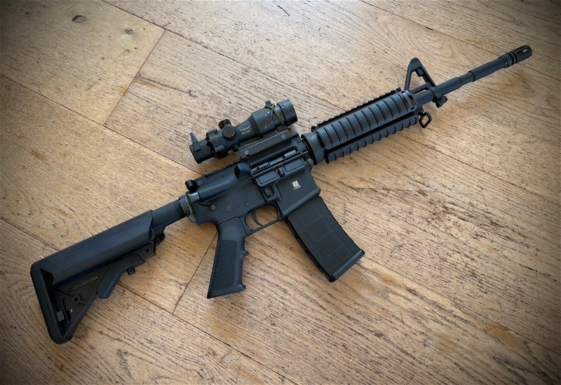Image 1 pour Colt M4A1 (VFC) GBBR met ACOG