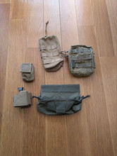 Image for Verschillende Pouches + Universal Pistol Holster