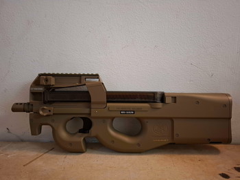 Image 2 pour CYBERGUN P90 - AEG - F-MARK