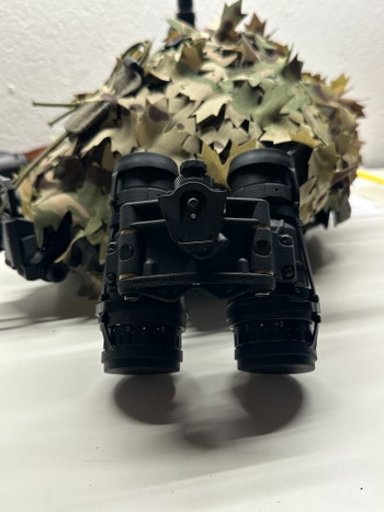 Image 2 for Bino NVG WP + Batterypack and more