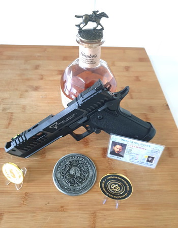 Afbeelding 6 van SPLINTERNIEUWE PIT VIPER