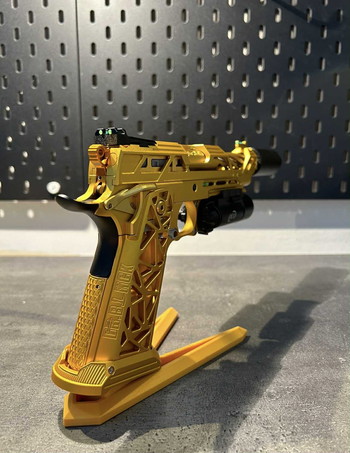 Image 3 for Interessepeiling: Custom Capa
