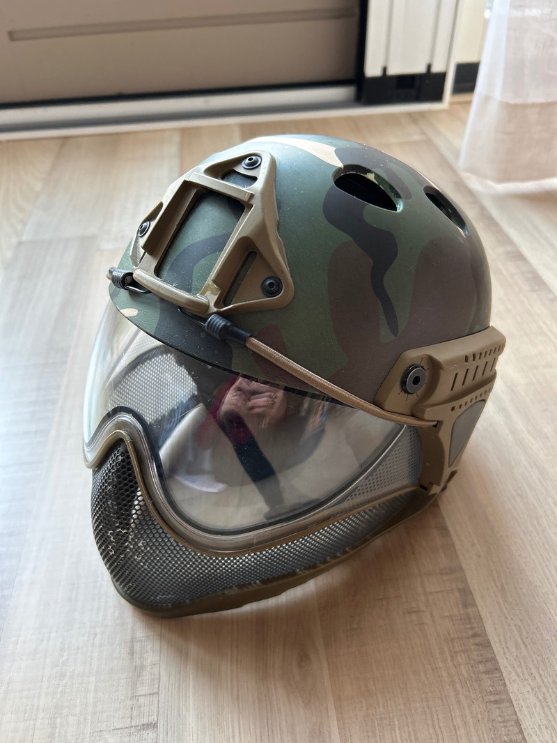 Afbeelding 1 van WARQ Full Face Airsoft Helm Woodland
