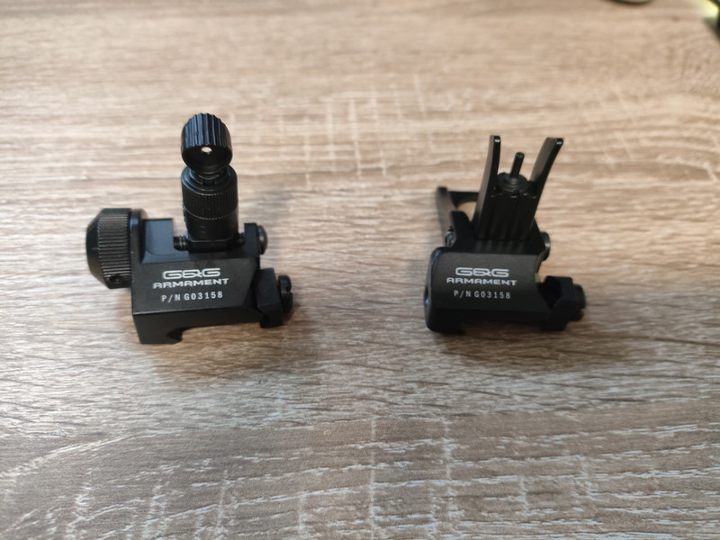 Image 1 pour G&G flipup iron sights(Full metal)