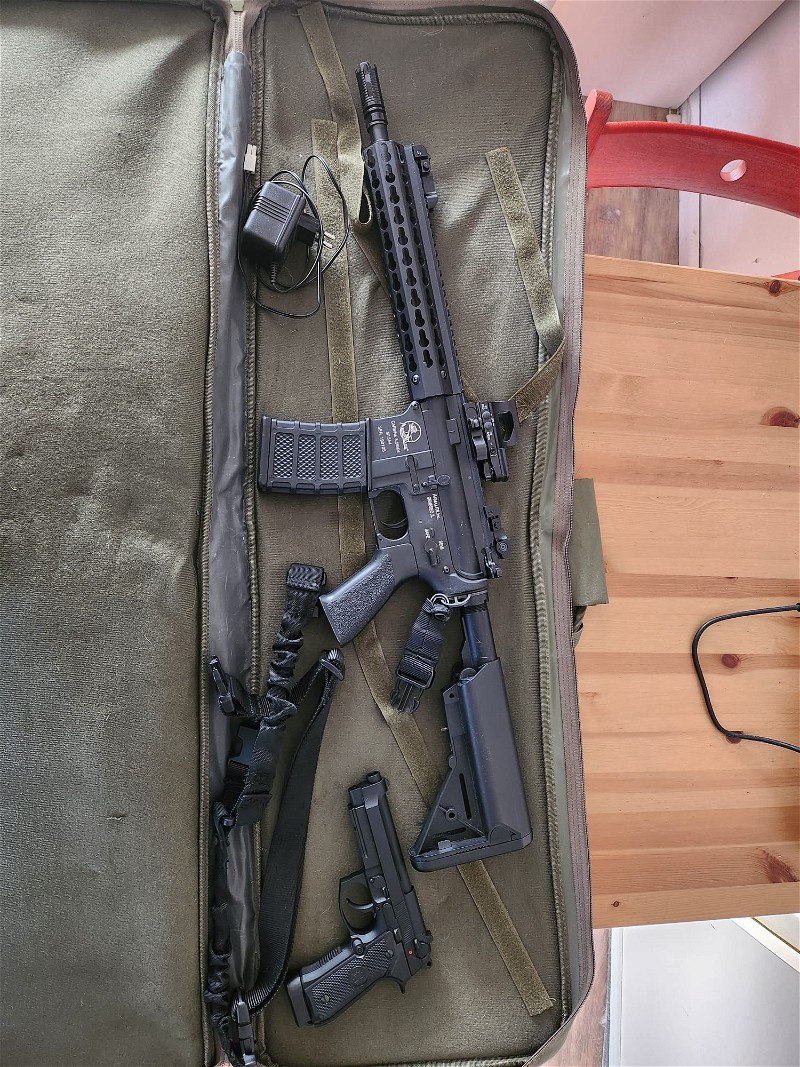 Afbeelding 1 van Armalite M15A4 & KJW M9
