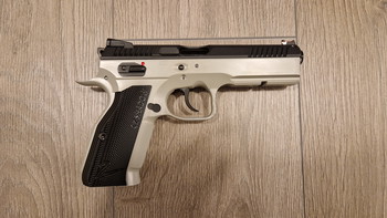 Image 2 for TKA: ASG/KJW Shadow 2 CO2 Pistol - Urban Grey met extra's.