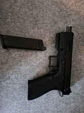 Bild für Ssp18 met 1 mag en holster