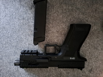 Bild 2 für Ssp18 met 1 mag en holster