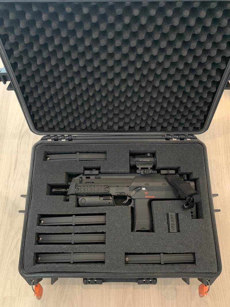 Image 1 pour VFC Heckler & Koch MP7 A1 (v2) GBB, incl. 5 mag, koffer, sling en speedloader + adapter (VectorOptics niet inbegrepen!)