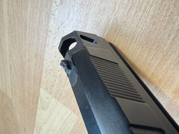 Image 3 for Army Armament R501 Hi-Capa GBB Black + 2 Magazines + Original Box