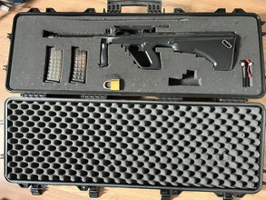 Afbeelding van TM Steyr AUG A2 met Gate Titan, koffer en batterijen