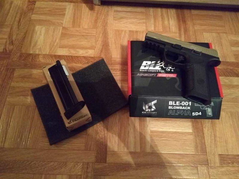 Afbeelding 1 van ICS handgun BLE-001 [ Black Leopard Eye ]