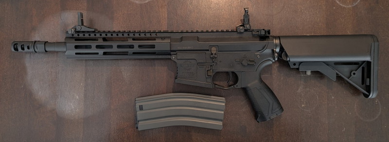 Image 1 for G&G CM16 Raider 2.0 AEG (1.4J)  Complete Starter Package
