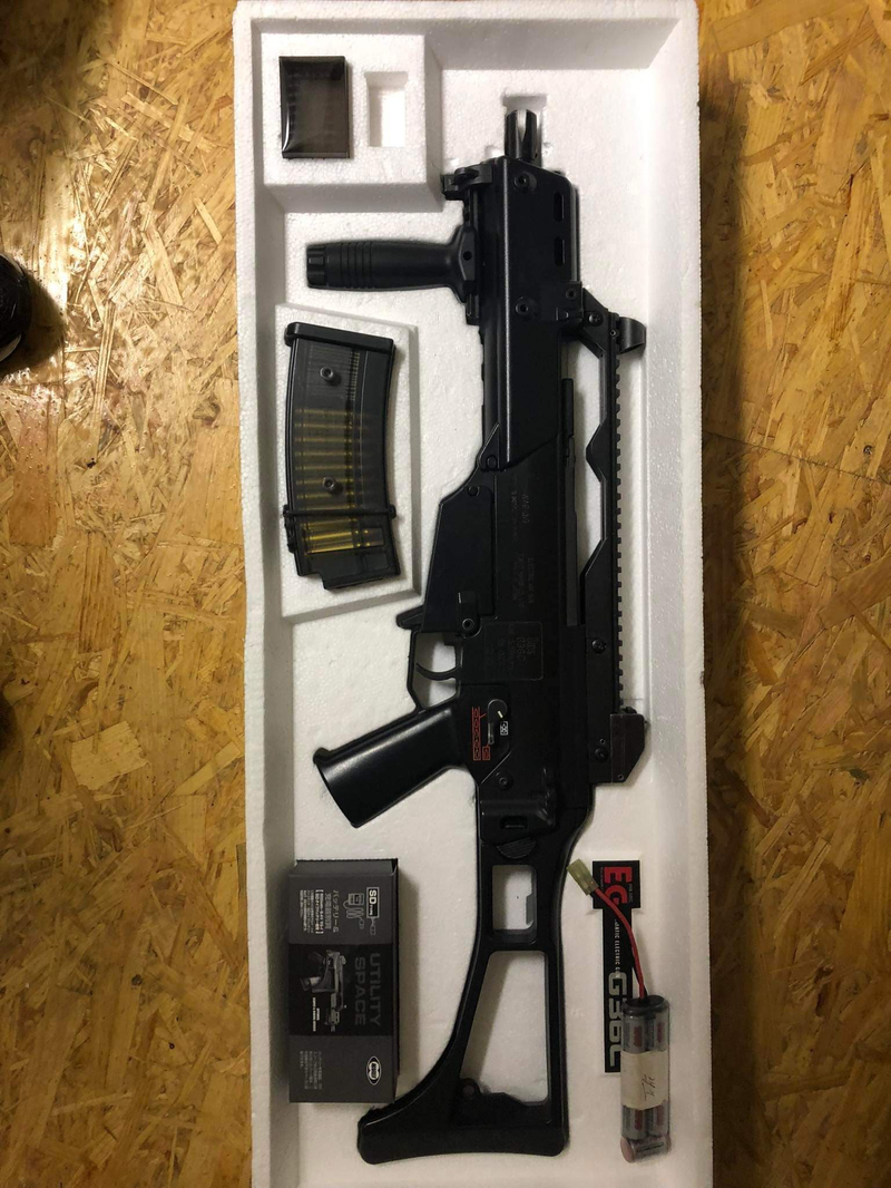 Afbeelding 1 van Tokyo marui g36c met 7 mags