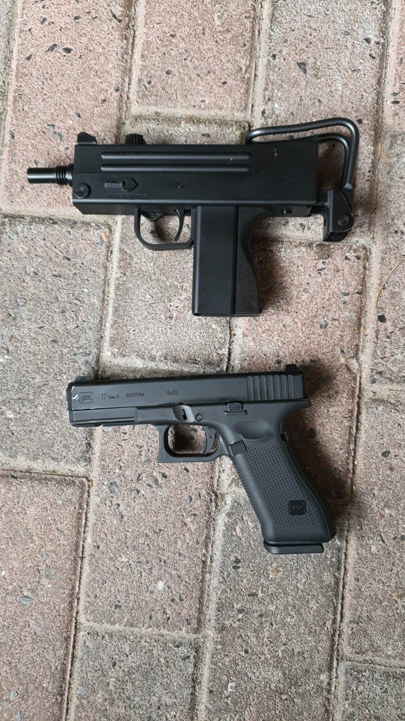 Afbeelding 1 van Glock 17 en mac 11