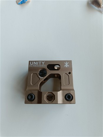 Image 4 for Aimpoint T2 replica with unity mount
