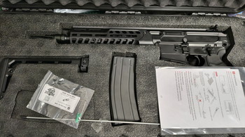 Imagen 2 de PRE ORDER - Salvo Precision MCX Spear 10.5 GBBR & Case V2(New Bolt) - FDE or BLACK